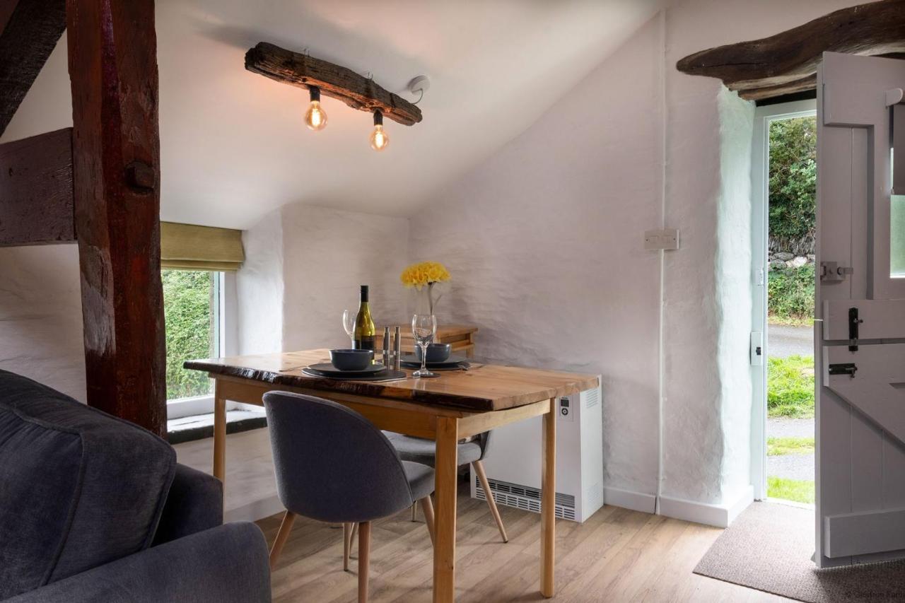 Dog Friendly Cottage, Geufron Farm Near Tywyn Bryn-crug Exterior foto